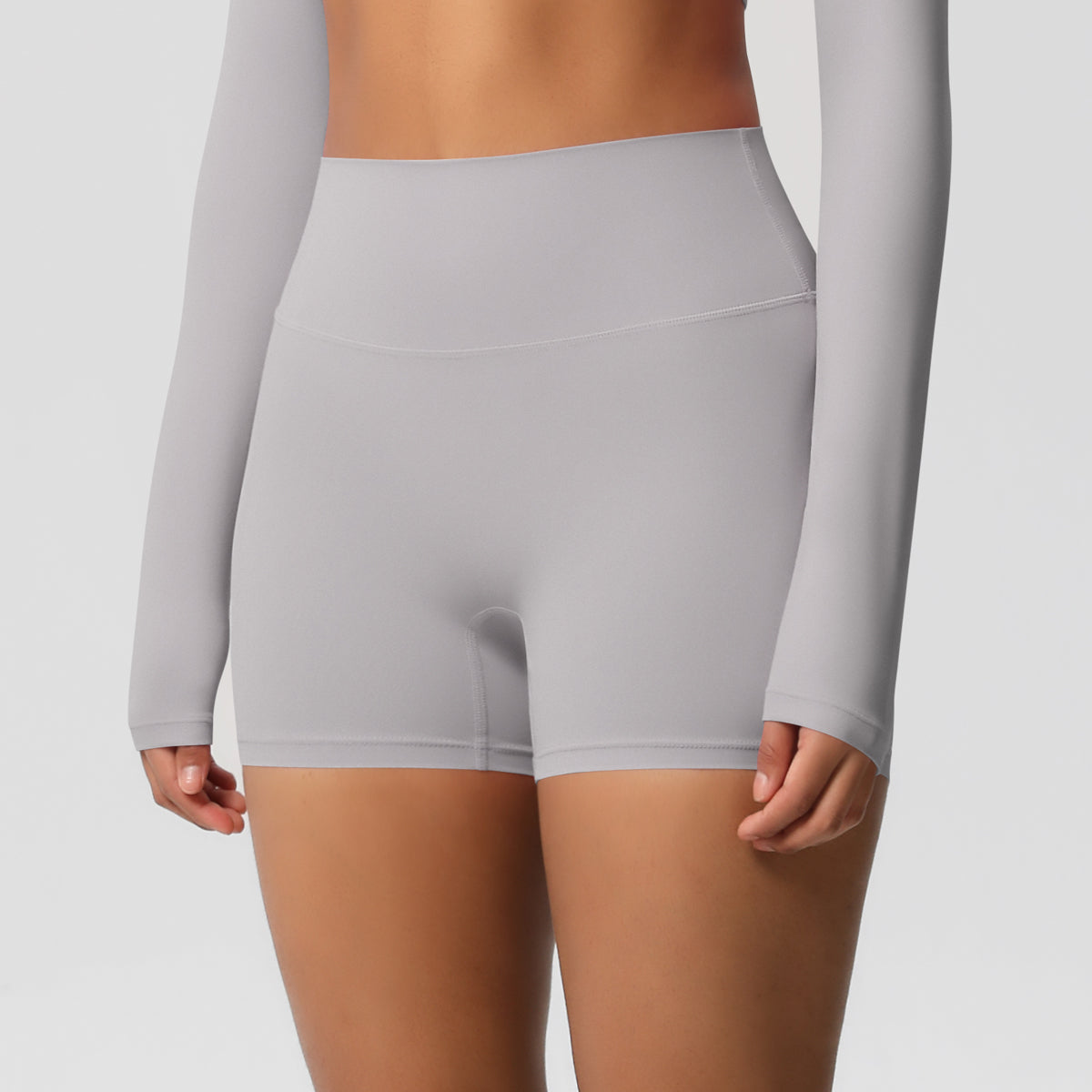 Aurae Short.03 Light Grey