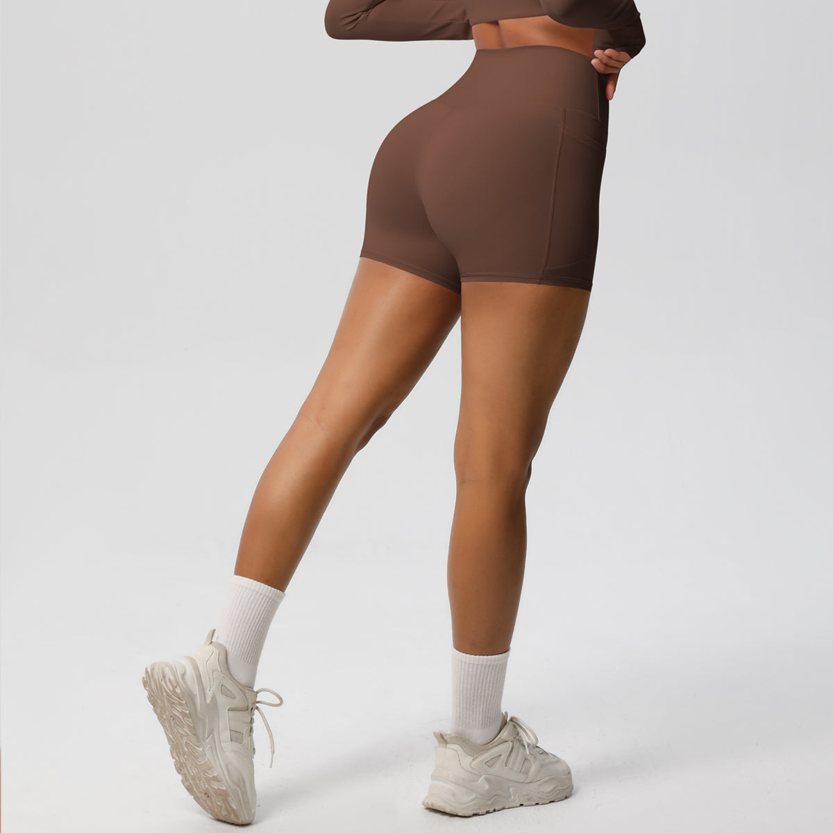 Aurae Short.02 Brown