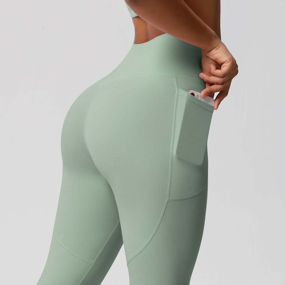 Aurae Legging.02 Sage Green