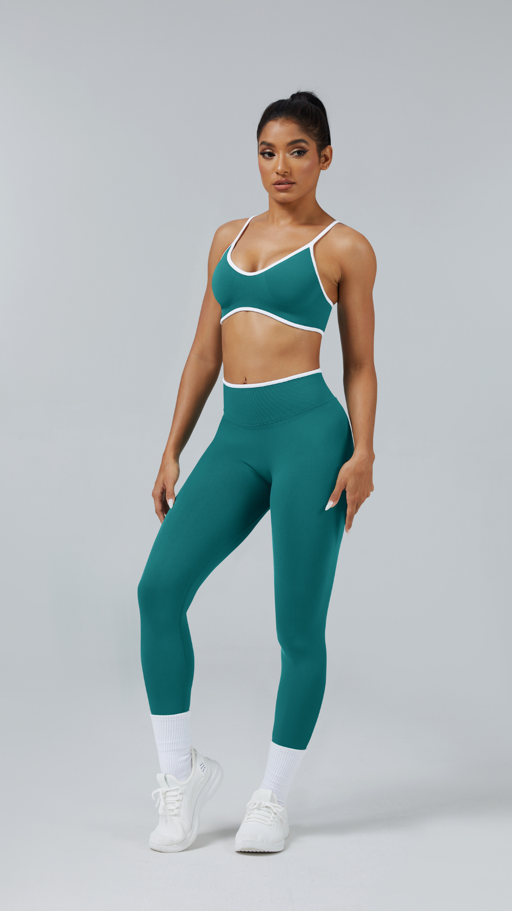 Aurae Legging.02 Tail