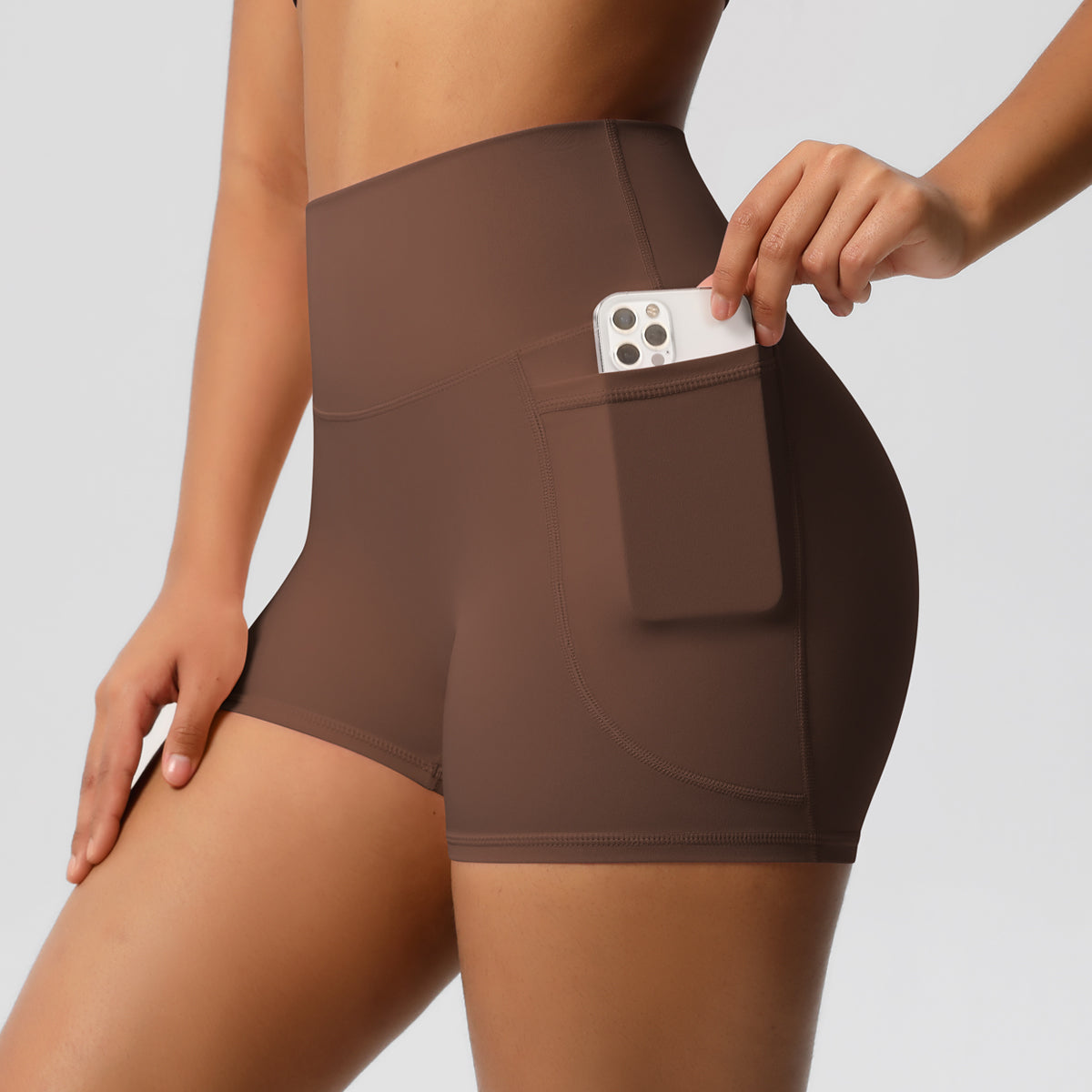 Aurae Short.02 Brown