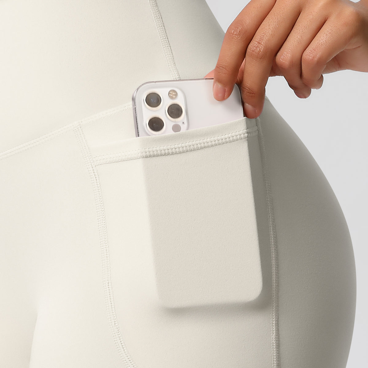 Aurae Short.02 Ivory