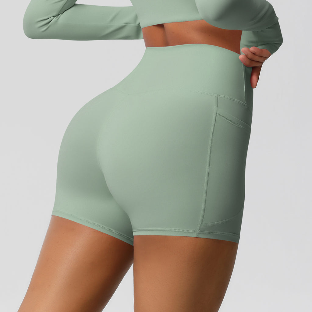 Aurae Short.02 Light Green