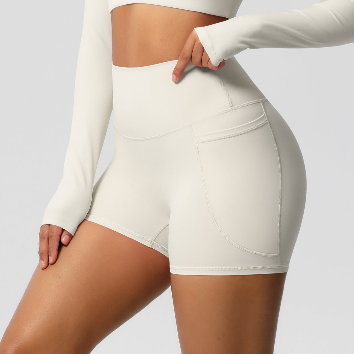 Aurae Short.02 Ivory