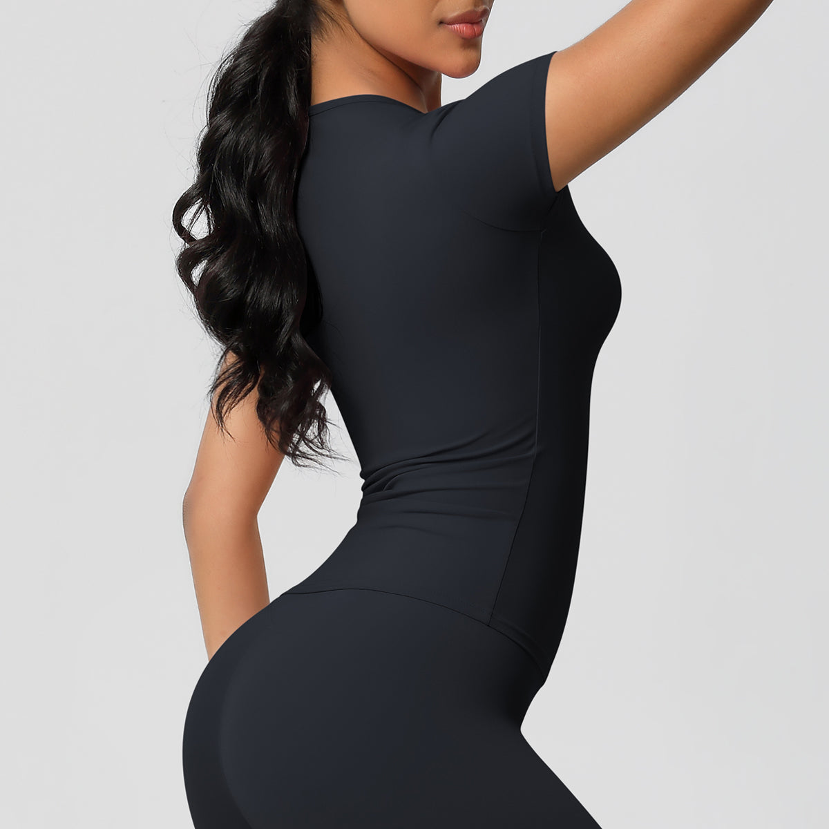 Aurae Top.02 Black