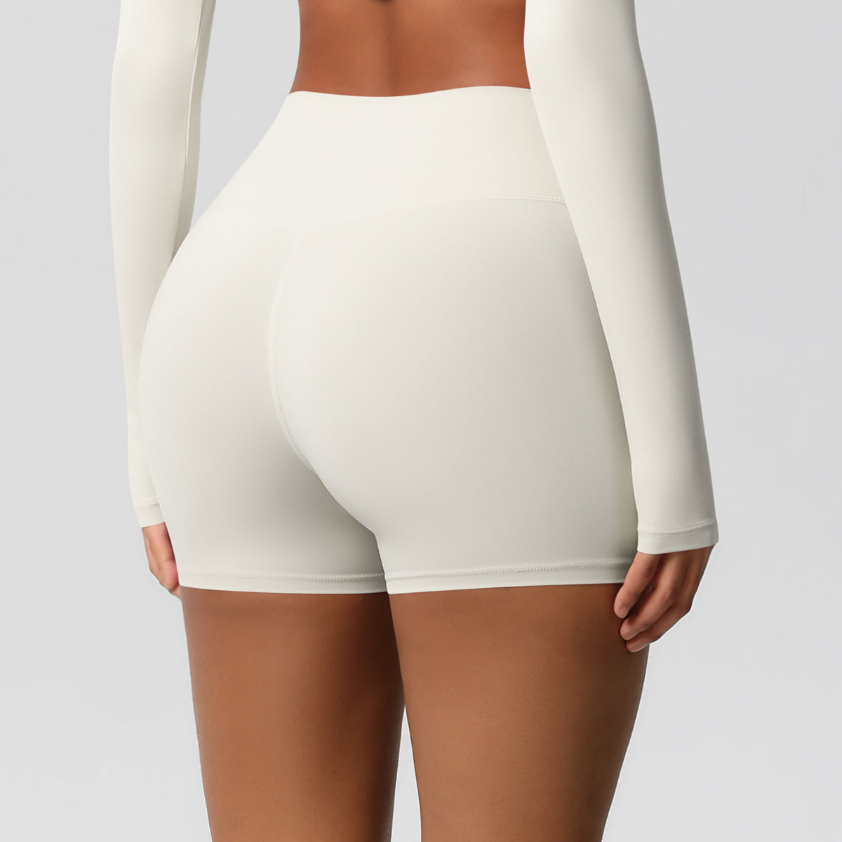 Aurae Short.03 Ivory