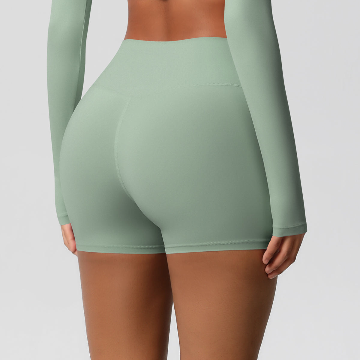Aurae Short.03 Light Green