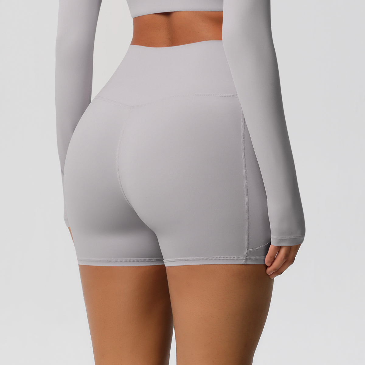Aurae Short.02 Light Grey