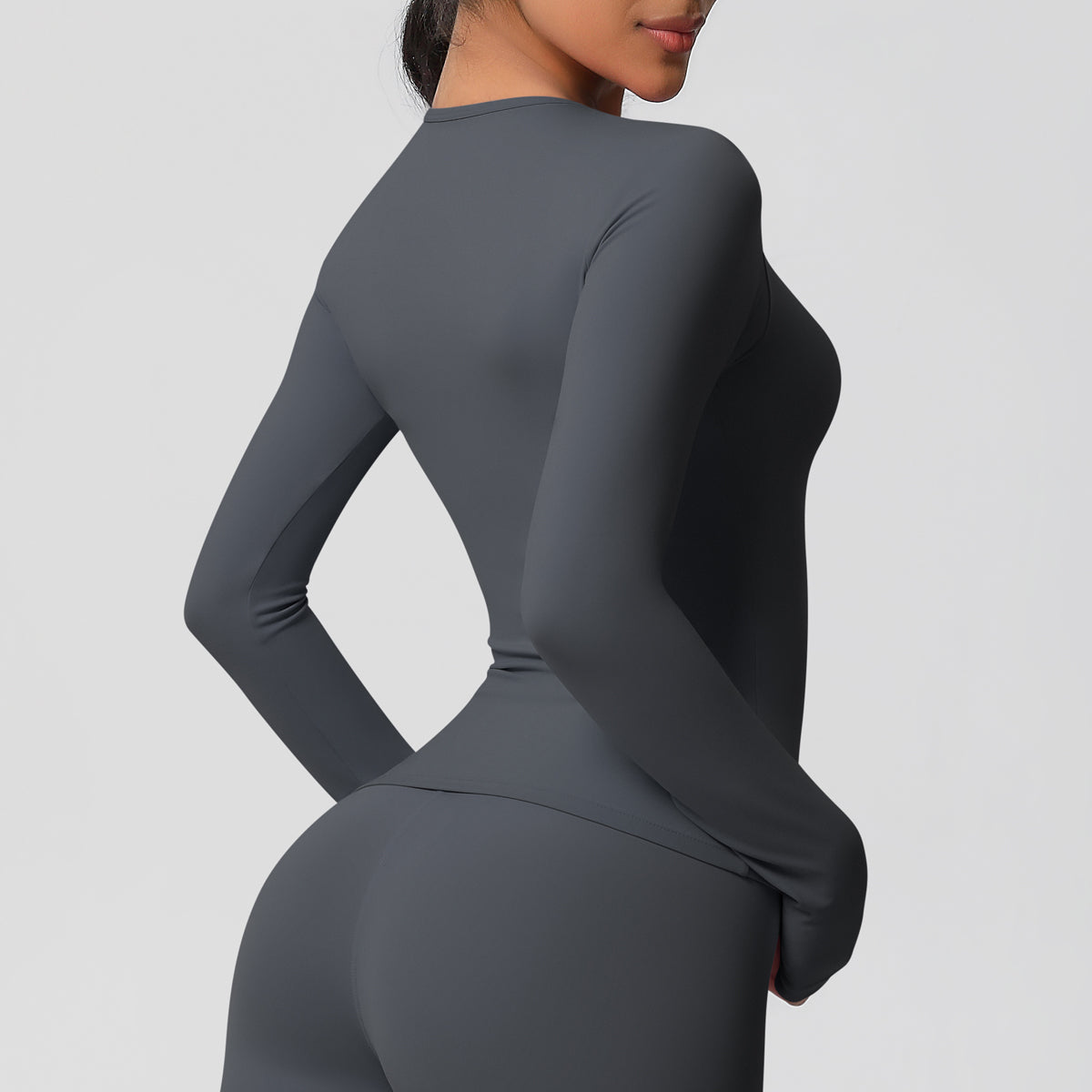 Aurae Top.03 Graphite Grey