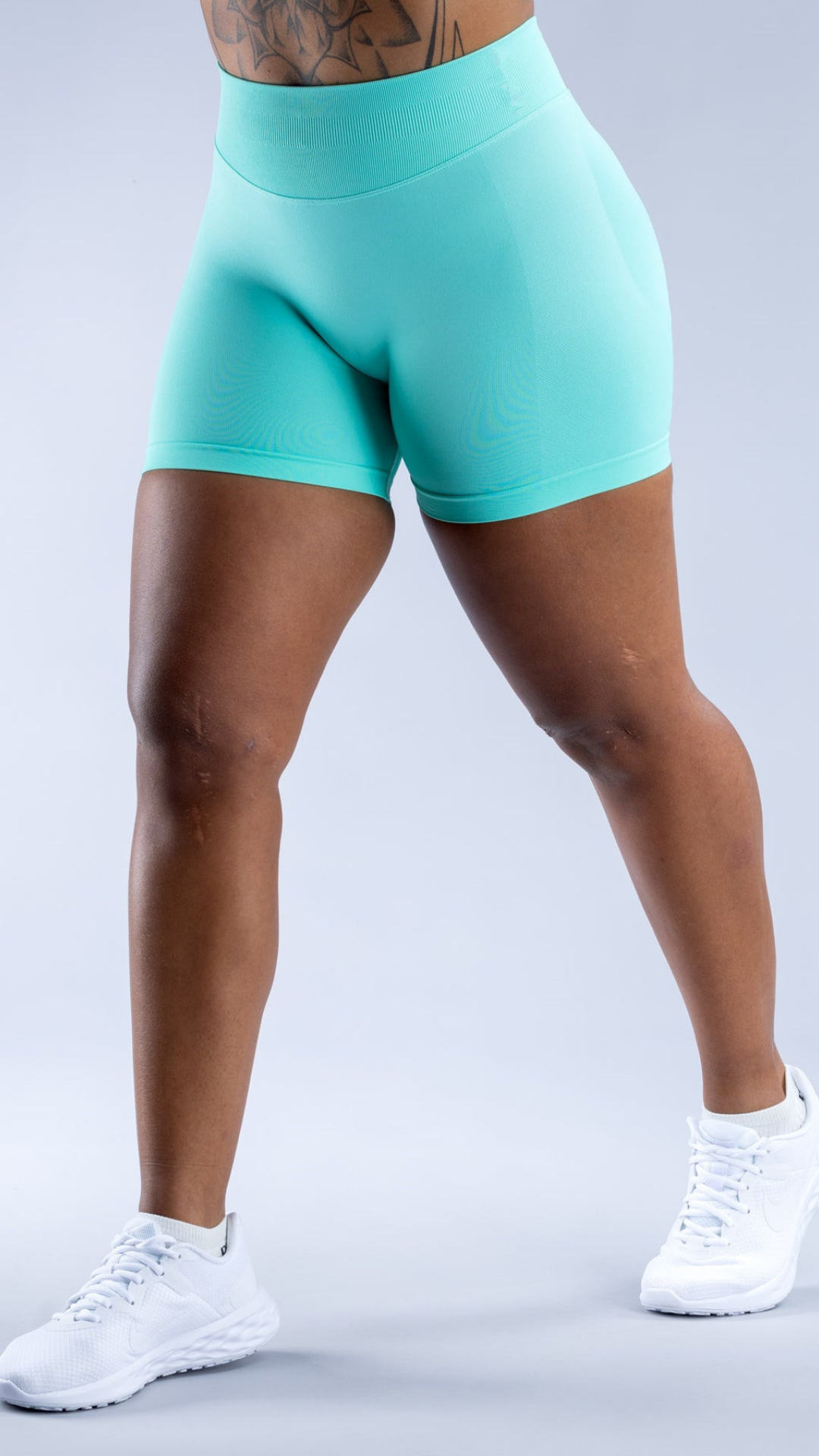 Aurae Short.01 Aqua Blue