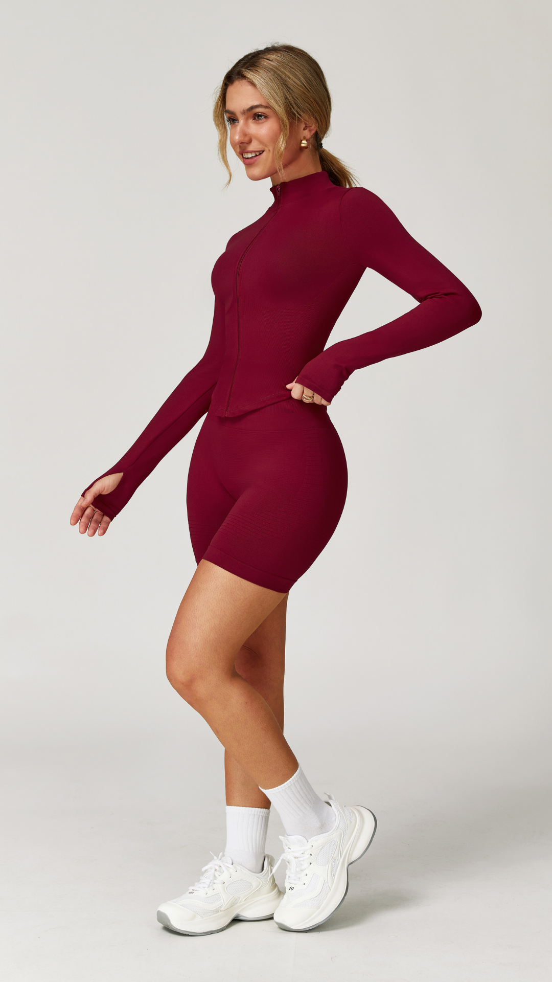 Aurae Short.03  Burgundy