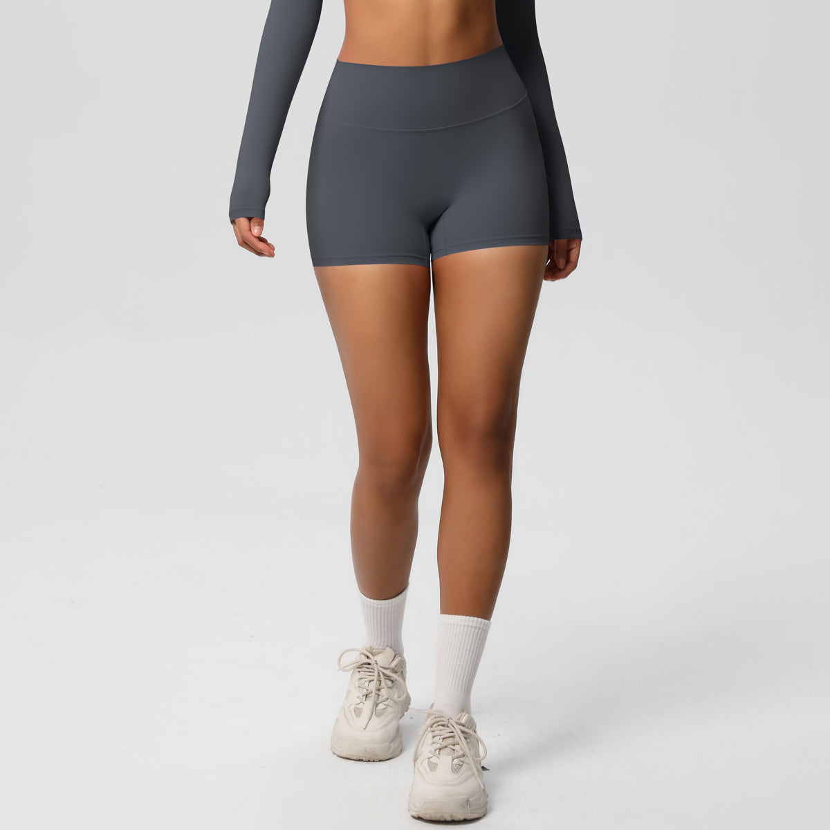 Aurae Short.03 Graphite Grey