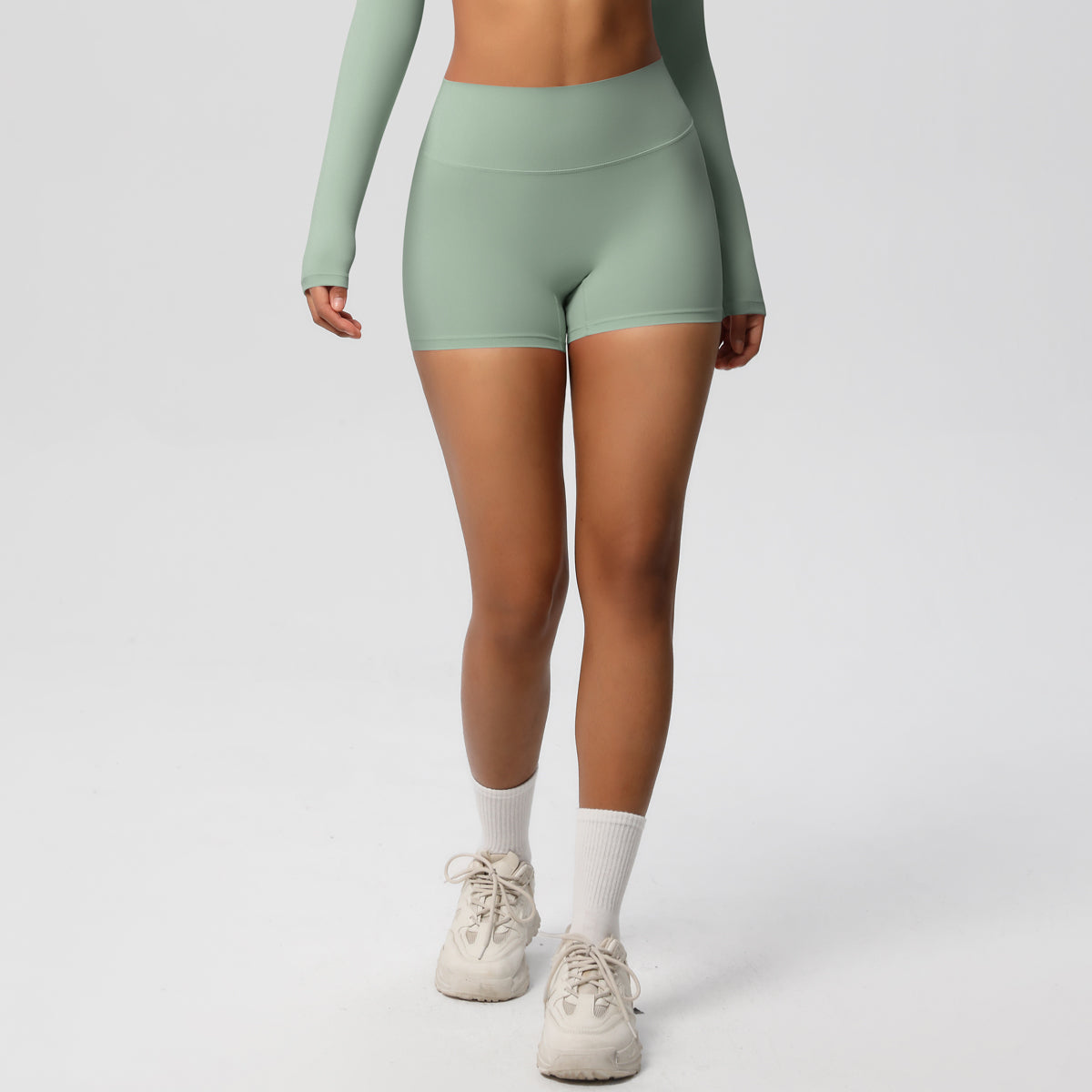 Aurae Short.03 Light Green