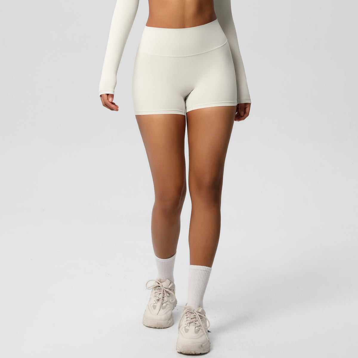 Aurae Short.03 Ivory