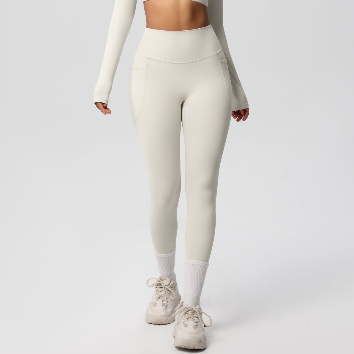 Aurae Legging.02 Ivory