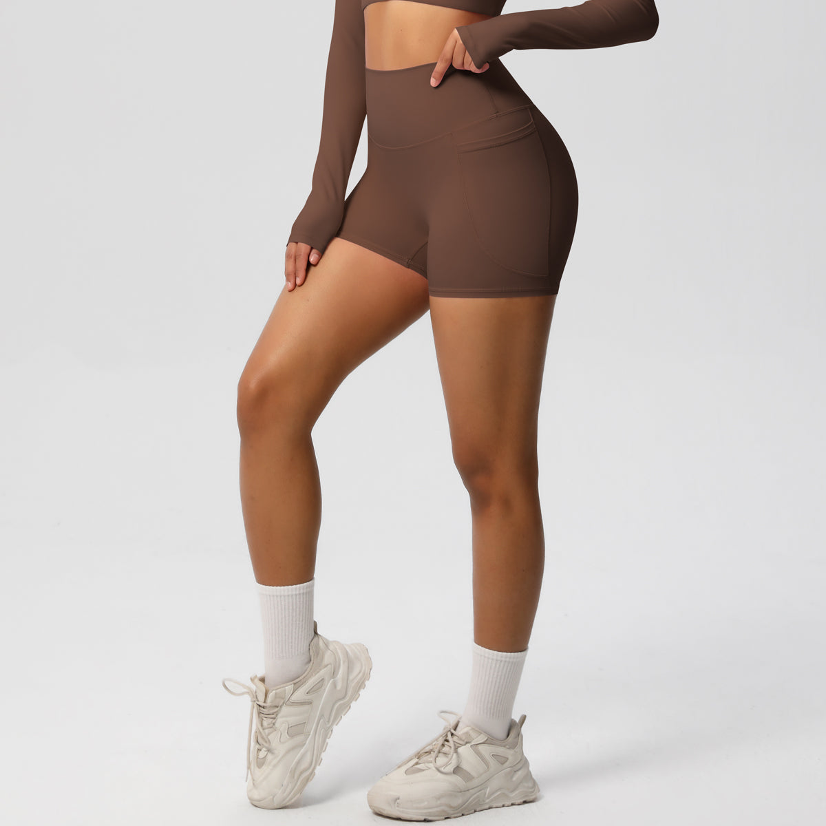 Aurae Short.02 Brown
