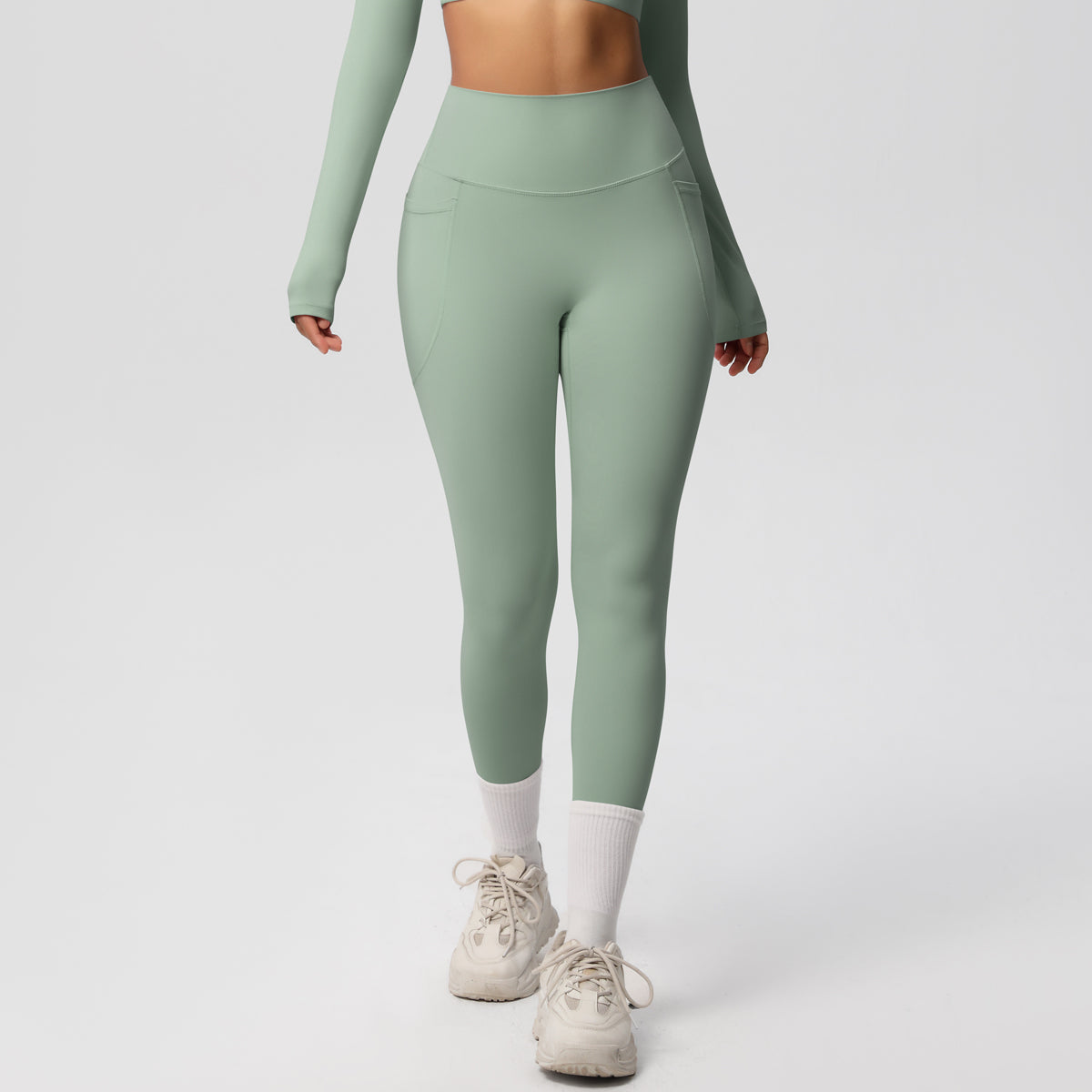 Aurae Legging.02 Sage Green