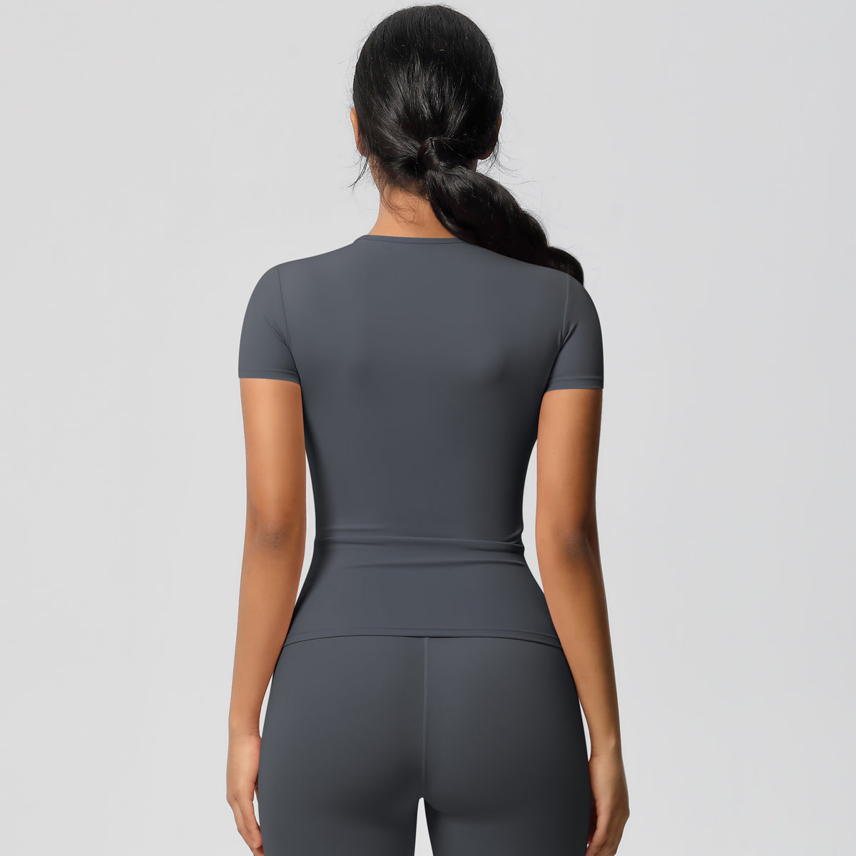 Aurae Top.02 Graphite Grey