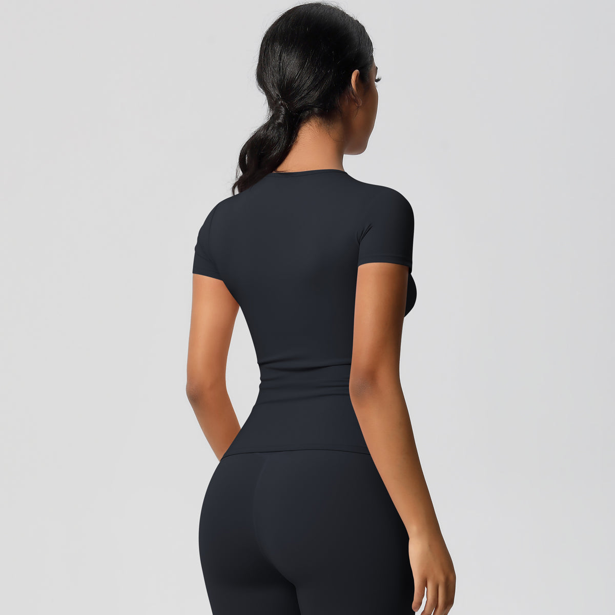 Aurae Top.02 Black