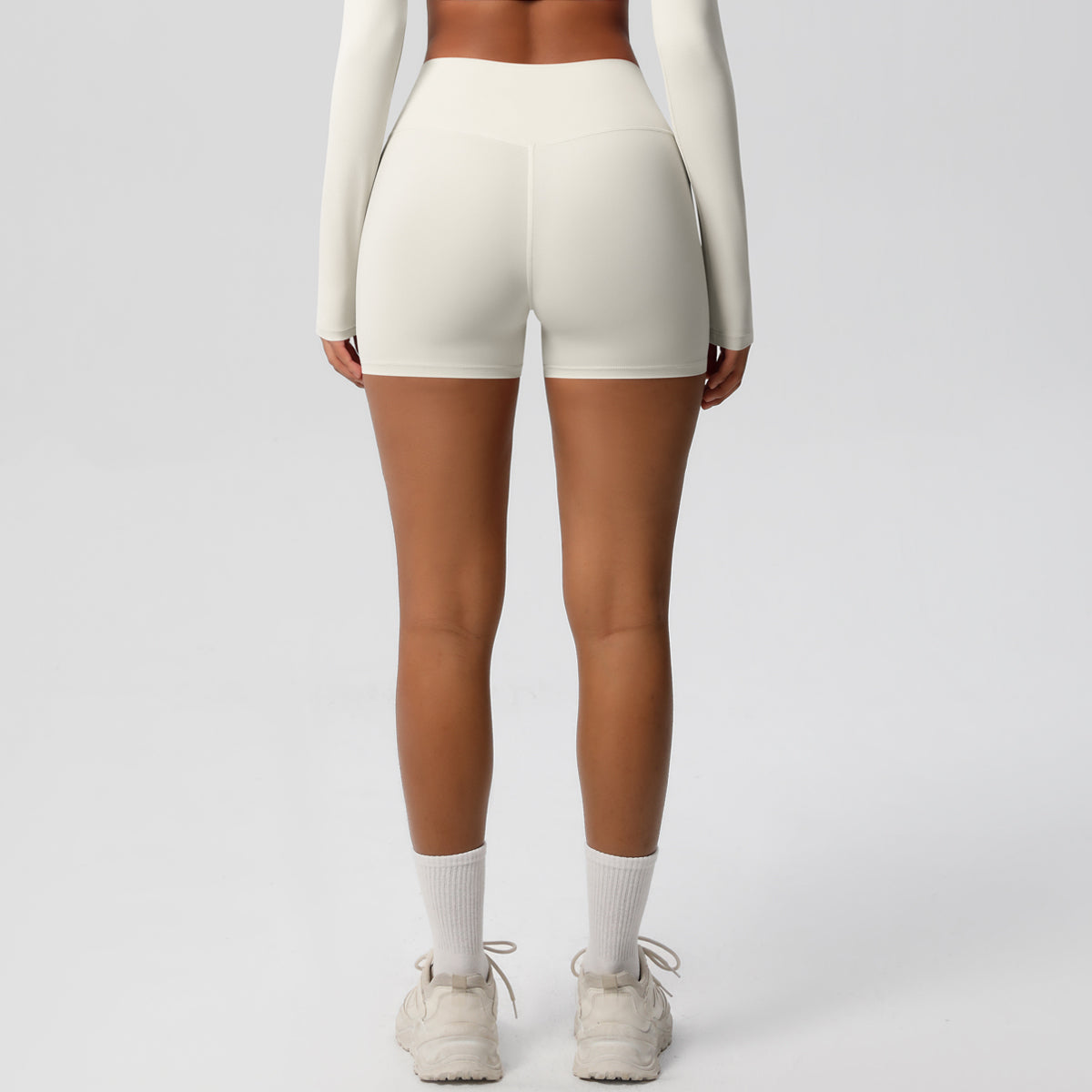Aurae Short.03 Ivory
