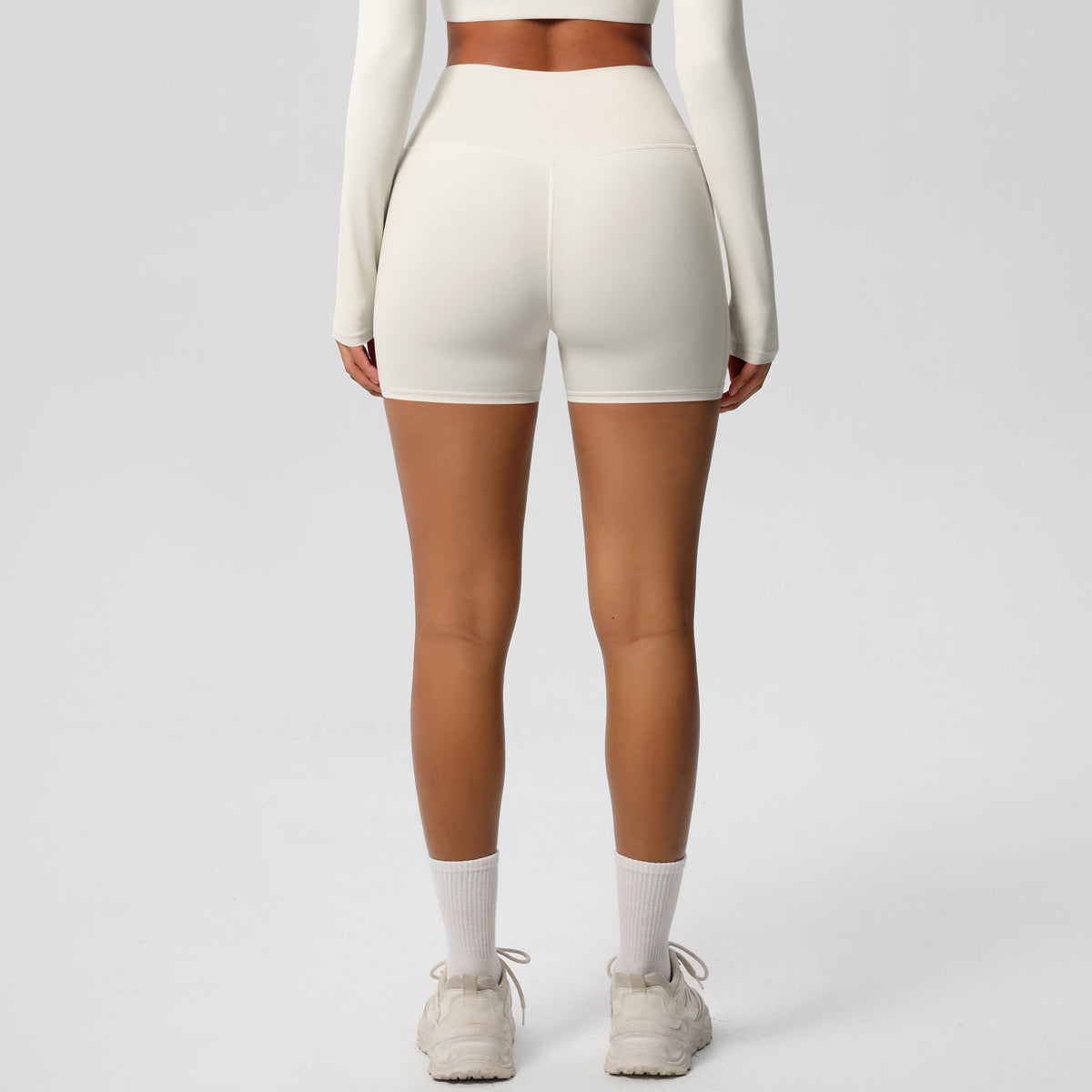 Aurae Short.02 Ivory