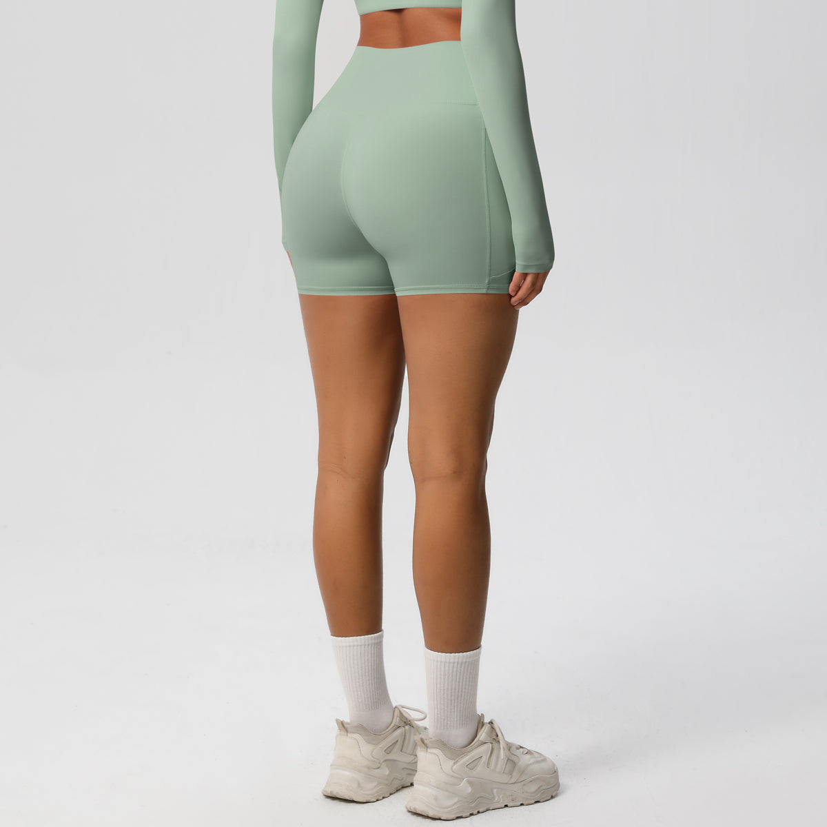Aurae Short.02 Light Green