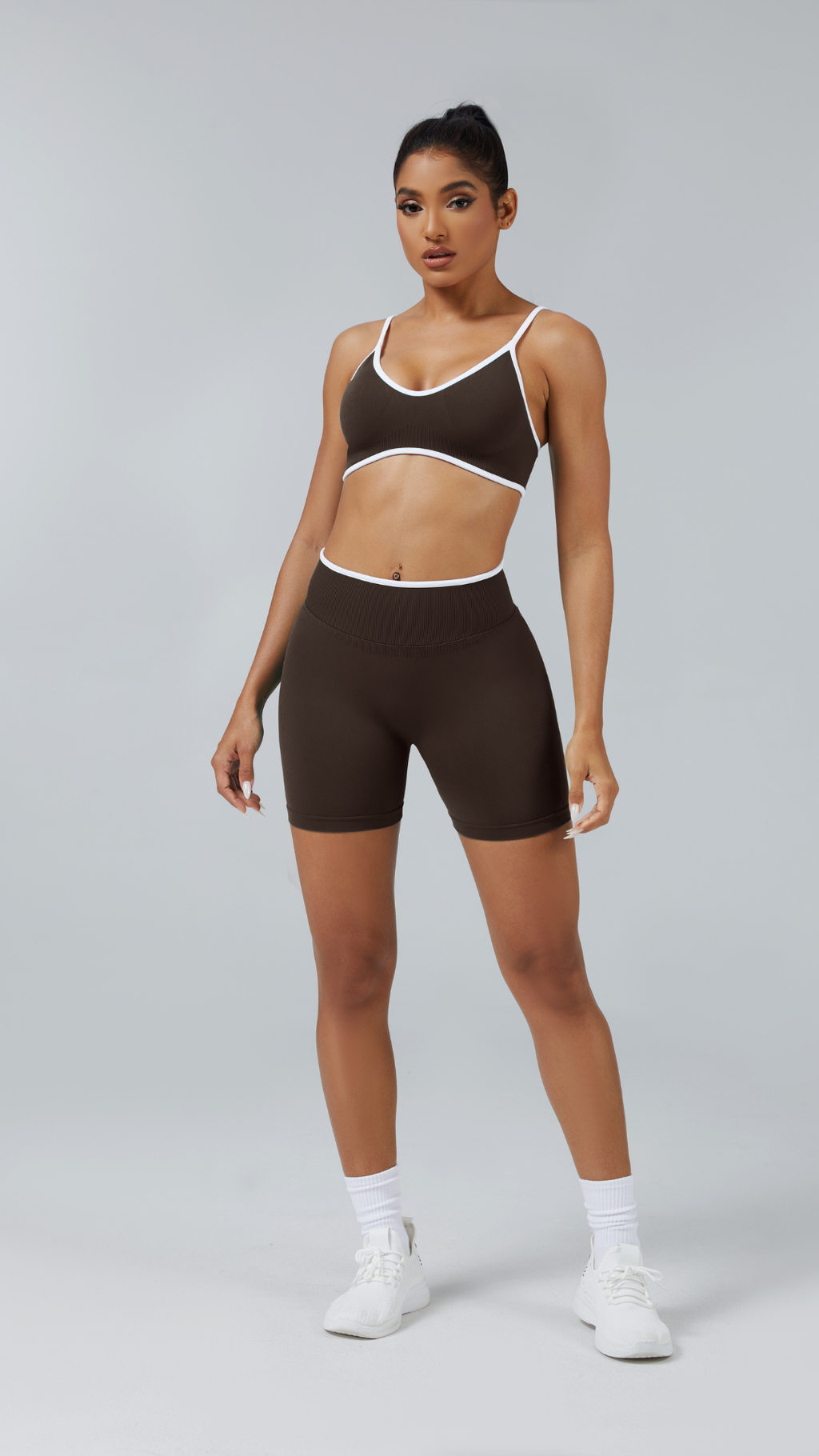 Aurae Short.02 Cacao